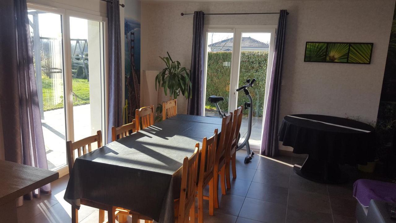 1 Chambre Privative Avec Bureau Et Cuisine Dans Maison 105 M2 Montfaucon Montfaucon  Εξωτερικό φωτογραφία